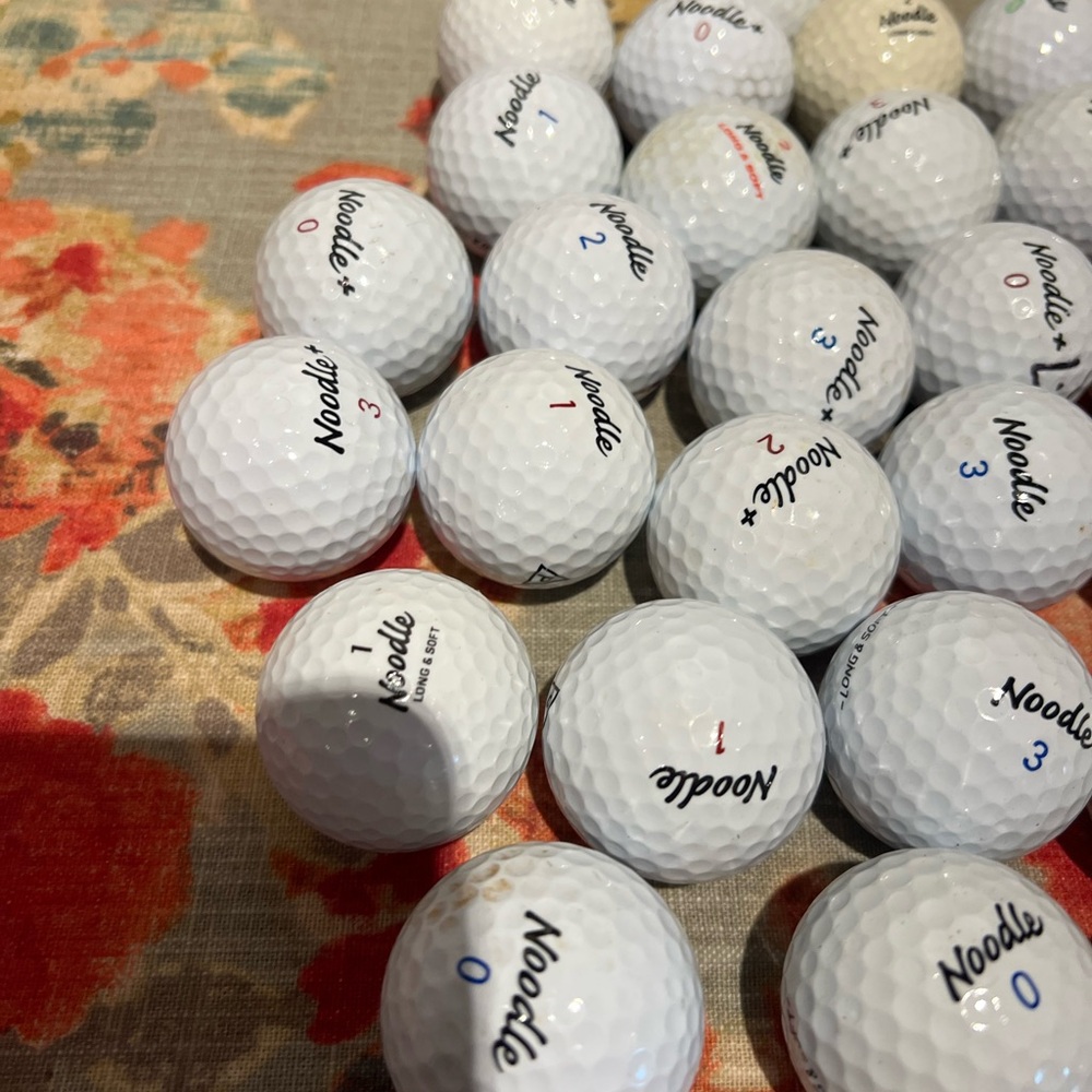 Noodle Used Golf Balls and Tees-37 - Picture 2 of 6